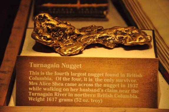 A quarta maior pepita de ouro achada na British Columbia, exposta no Royal BC Museum, em Victoria, capital da província, no oeste do Canadá